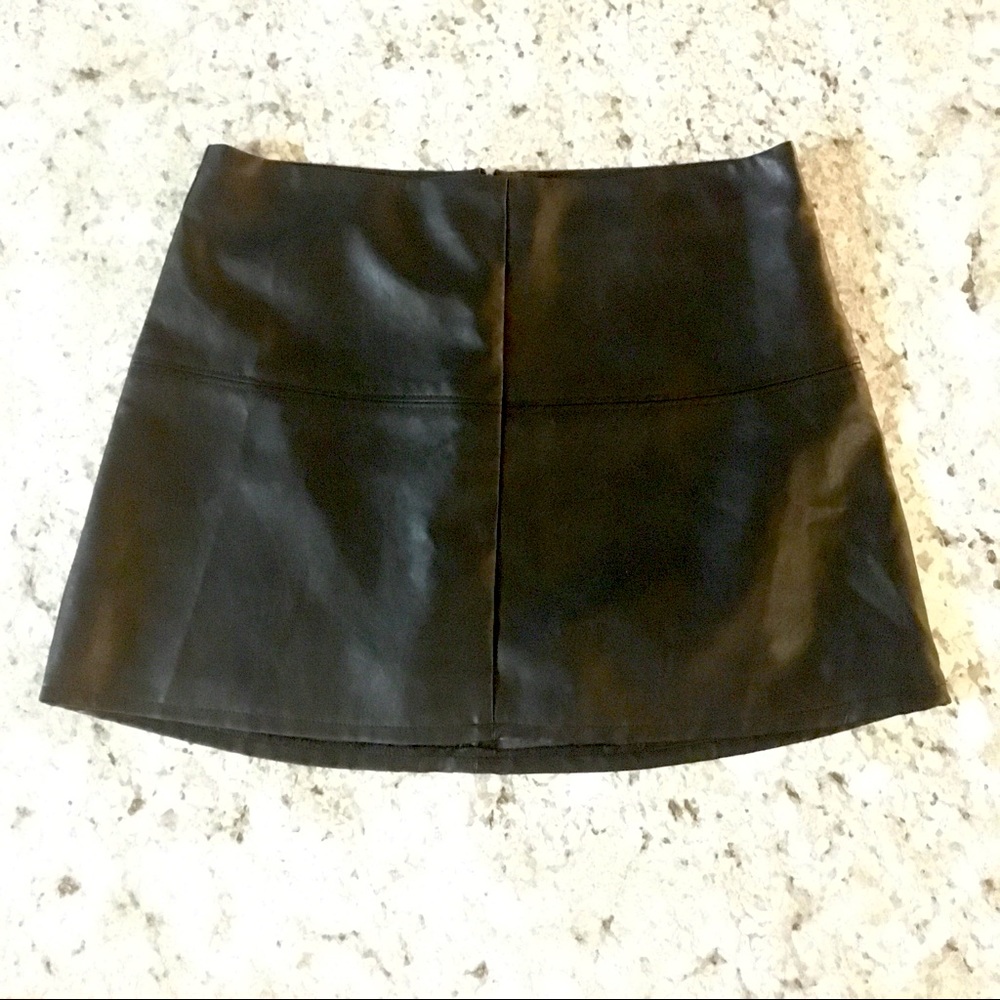 Vinyl skirt